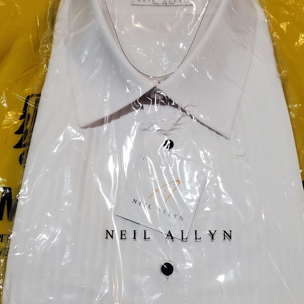 NWT Men's size 3XL - 34/35 white dress shirt pleated front by Neil Allyn